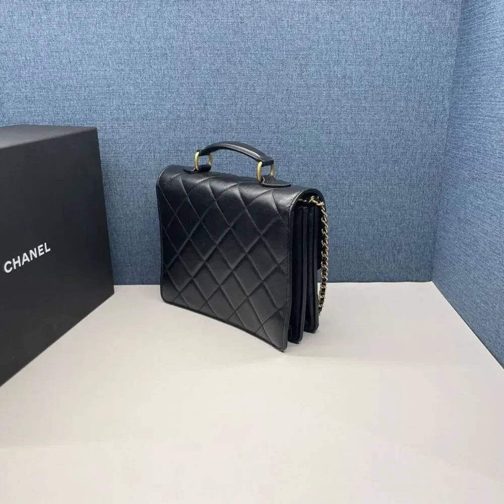 Chanel Women Pre-Loved Bag Very Good Condition